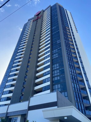 Exterior - Private Apartment in Ruby-2 Bedroom 2 Bath
 (Surfers Paradise)
