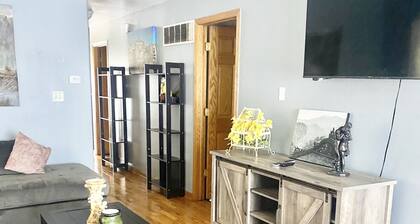 Comfortable and Cozy 3 bedroom Apartment