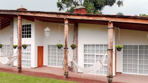 Junior Cabin | Terrace/patio