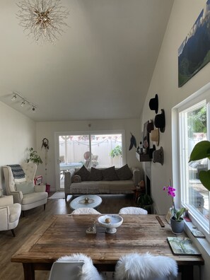 Interior - The Carlsbad Cottage, a peaceful townhome less than a mile from the beach! (Carlsbad)