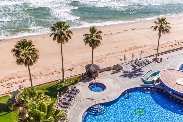 Een verwarmd zwembad