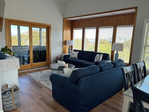 スマートテレビ、書庫