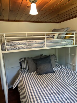 2 quartos, Wi-Fi de cortesia, roupa de cama