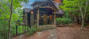 Cabin in Lake Lure Near Chimney Rock and Lake Lure Beach!