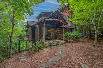 Cabin in Lake Lure Near Chimney Rock and Lake Lure Beach!