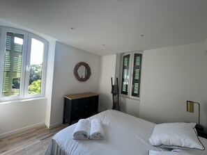 3 bedrooms, free WiFi, bed sheets - Appartement Agréable (Callian)