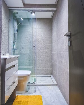 Towels, soap, toilet paper - Visit Tanger: Medina Bay (Tanger)