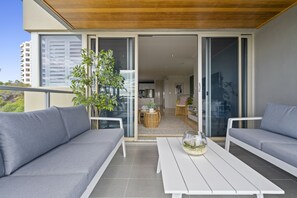 Terrace/patio - The Haven on Blue Bay (Halls Head)