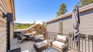 Outdoor dining - Granite Peak at the Quarry (Whitefish)