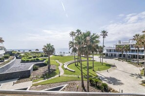 Property grounds - TheEdgeByTheSea Mussel (Gaspara, La)