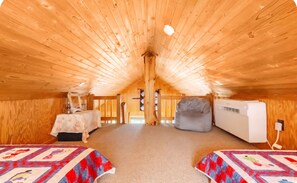 3 bedrooms, iron/ironing board, travel cot, free WiFi