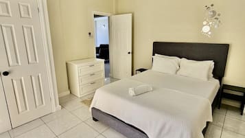 2 bedrooms, iron/ironing board, free WiFi, bed sheets