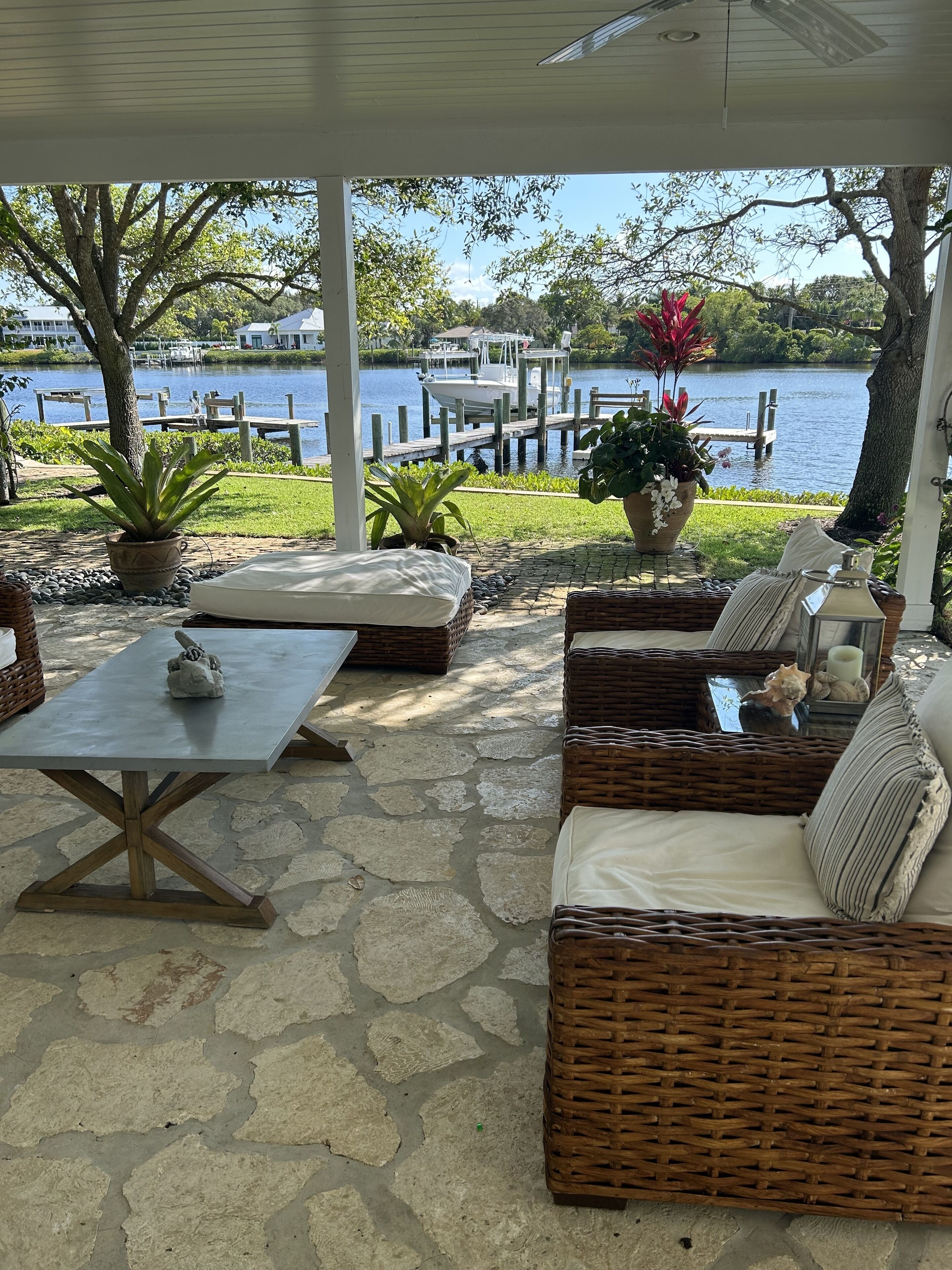 Waterfront House with access to Ocean in 10 minutes!