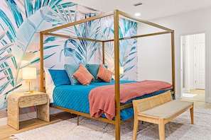 4 bedrooms, desk, iron/ironing board, free WiFi
