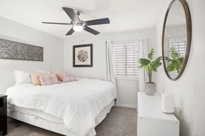 3 chambres, fer et planche à repasser, lit parapluie, Wi-Fi gratuit