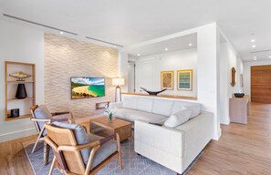 TV, fireplace, stereo