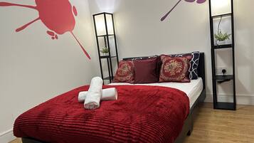 1 bedroom, WiFi, bed sheets