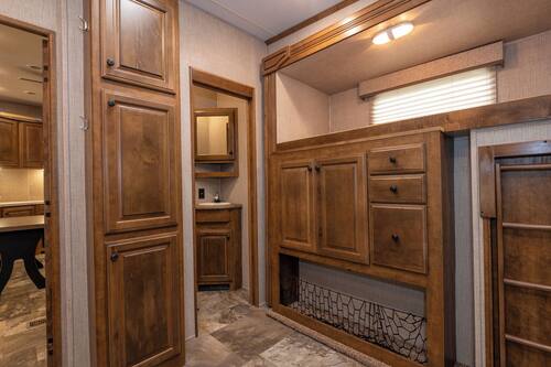 Casa móvil de lujo, 1 habitación | Baño | Ducha, artículos de higiene personal gratuitos y secador de pelo