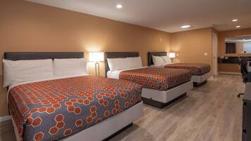 Comfort Cabin | 1 bedroom, desk, laptop workspace, WiFi (free)