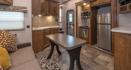 Far West RV Park and Cabins