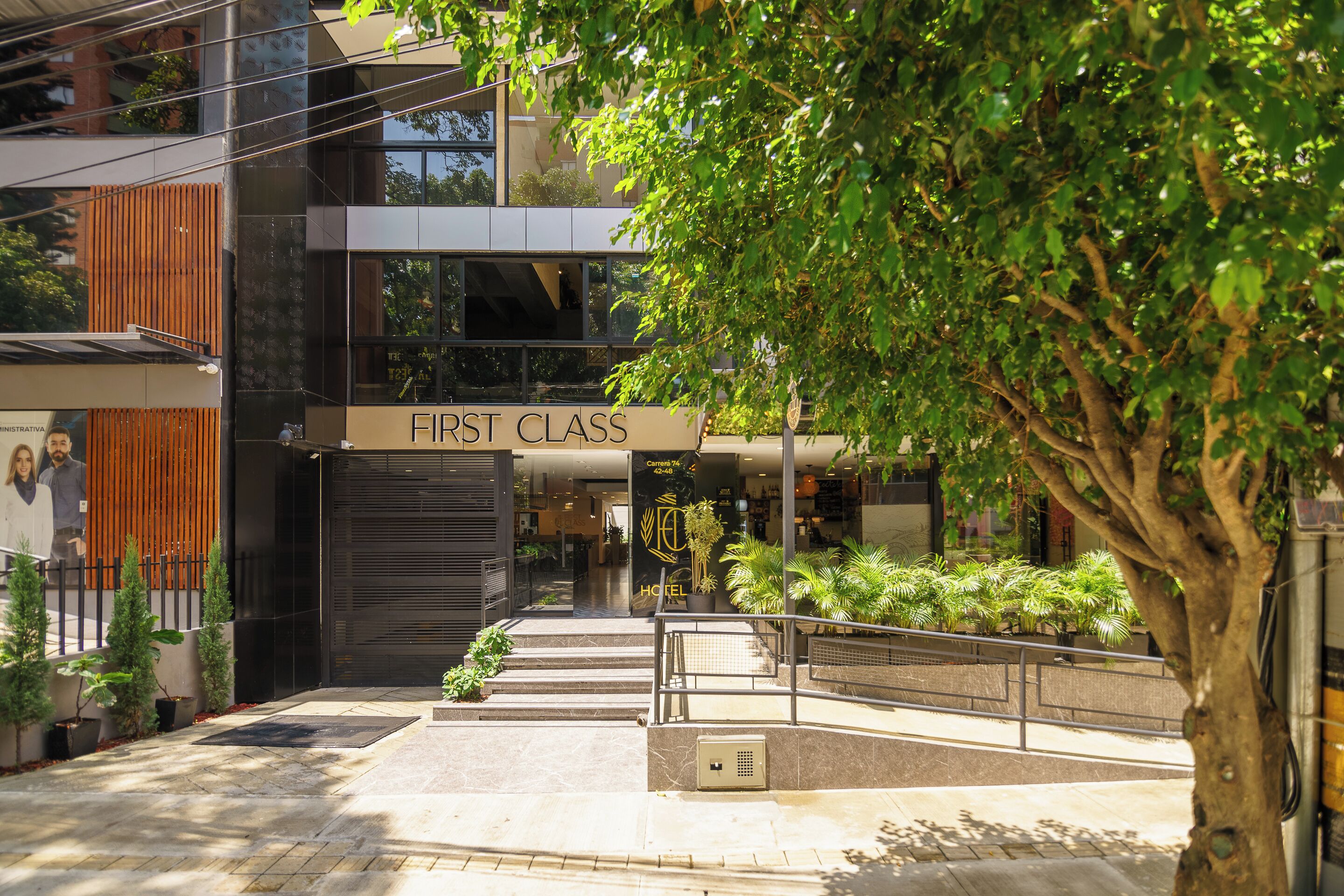 Foto - First Class Hotel