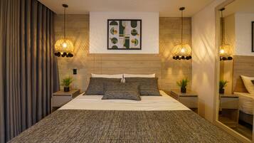 Habitación superior | Ropa de cama de alta calidad, colchones Tempur-Pedic, caja fuerte