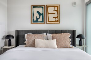 1 chambre, fer et planche Ă repasser, Wi-Fi, draps fournis