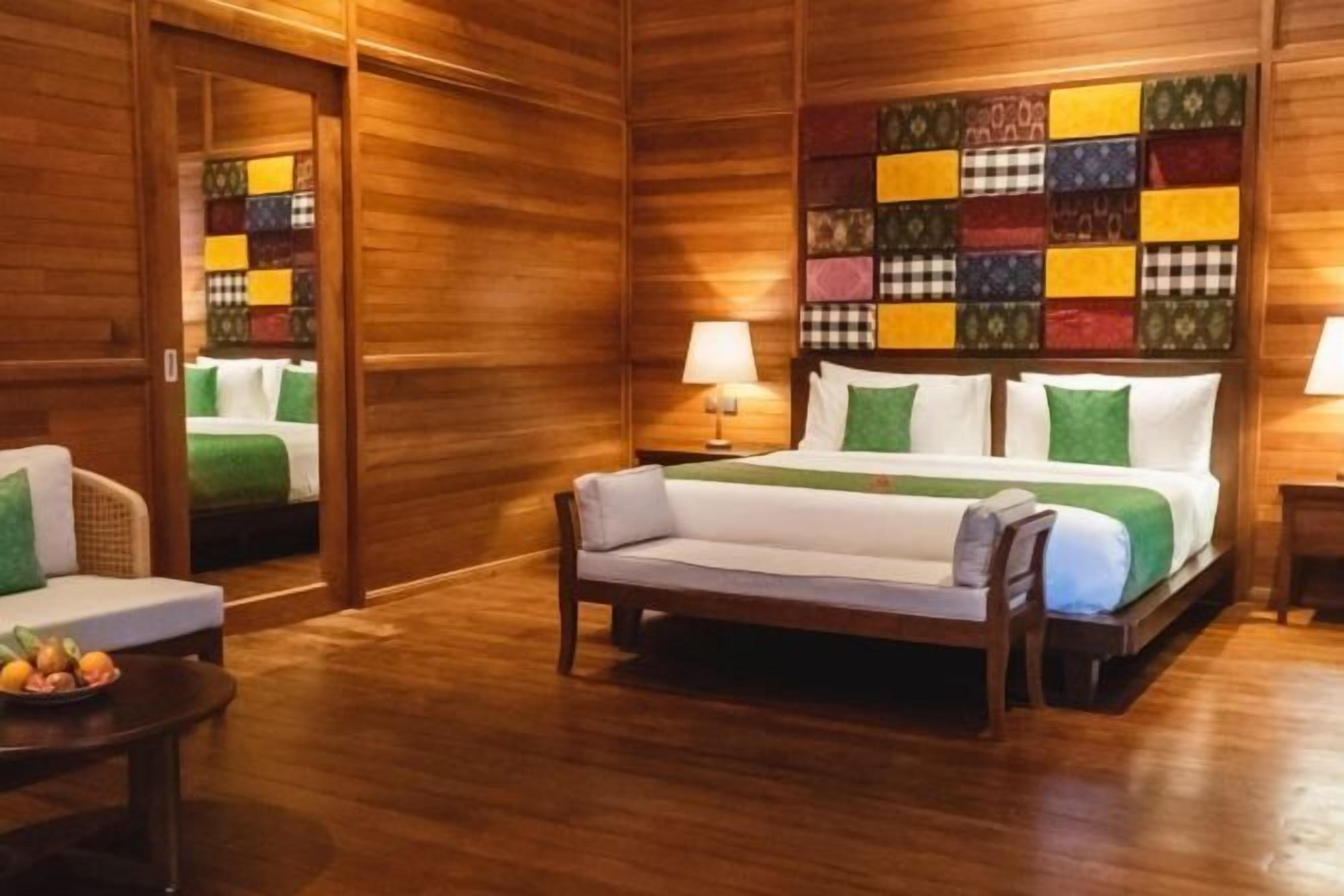 Down comforters, pillowtop beds, free minibar, in-room safe