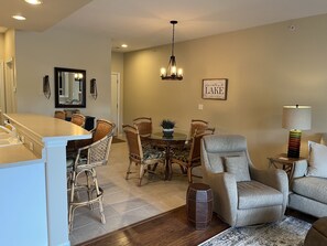Dining - Luxury 2 Bed/2 Bath Lake Condo in Monarch Cove 2 MM, WALK-IN Unit w/ Boat Slip  (Lake Ozark)