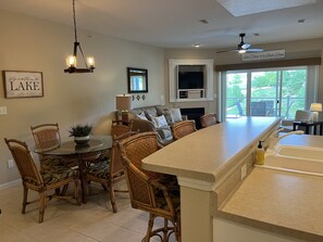 Interior - Luxury 2 Bed/2 Bath Lake Condo in Monarch Cove 2 MM, WALK-IN Unit w/ Boat Slip (Lake Ozark)