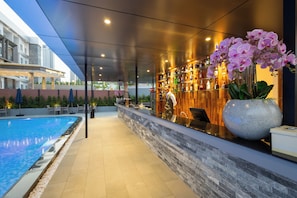 Outdoor pool - Munich Hotel (Sihanoukville)