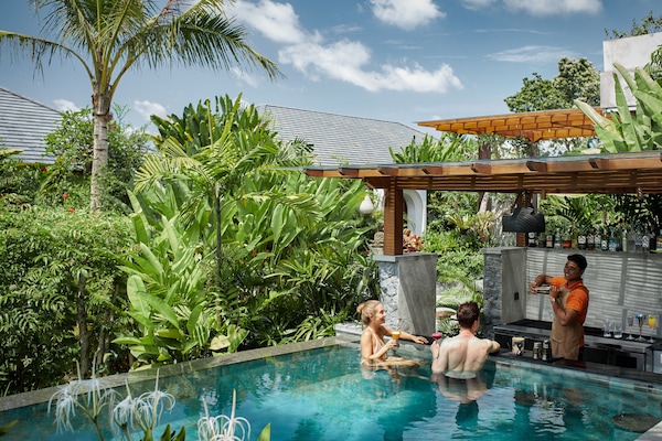 Poolside bar