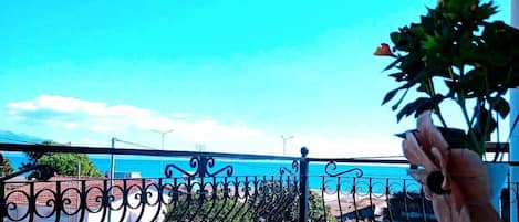 Apartment | Terrace/patio