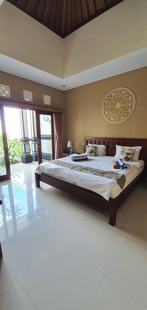 2 Schlafzimmer, Bügeleisen/Bügelbrett