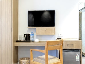 Decoración personalizada, muebles diferentes y escritorio