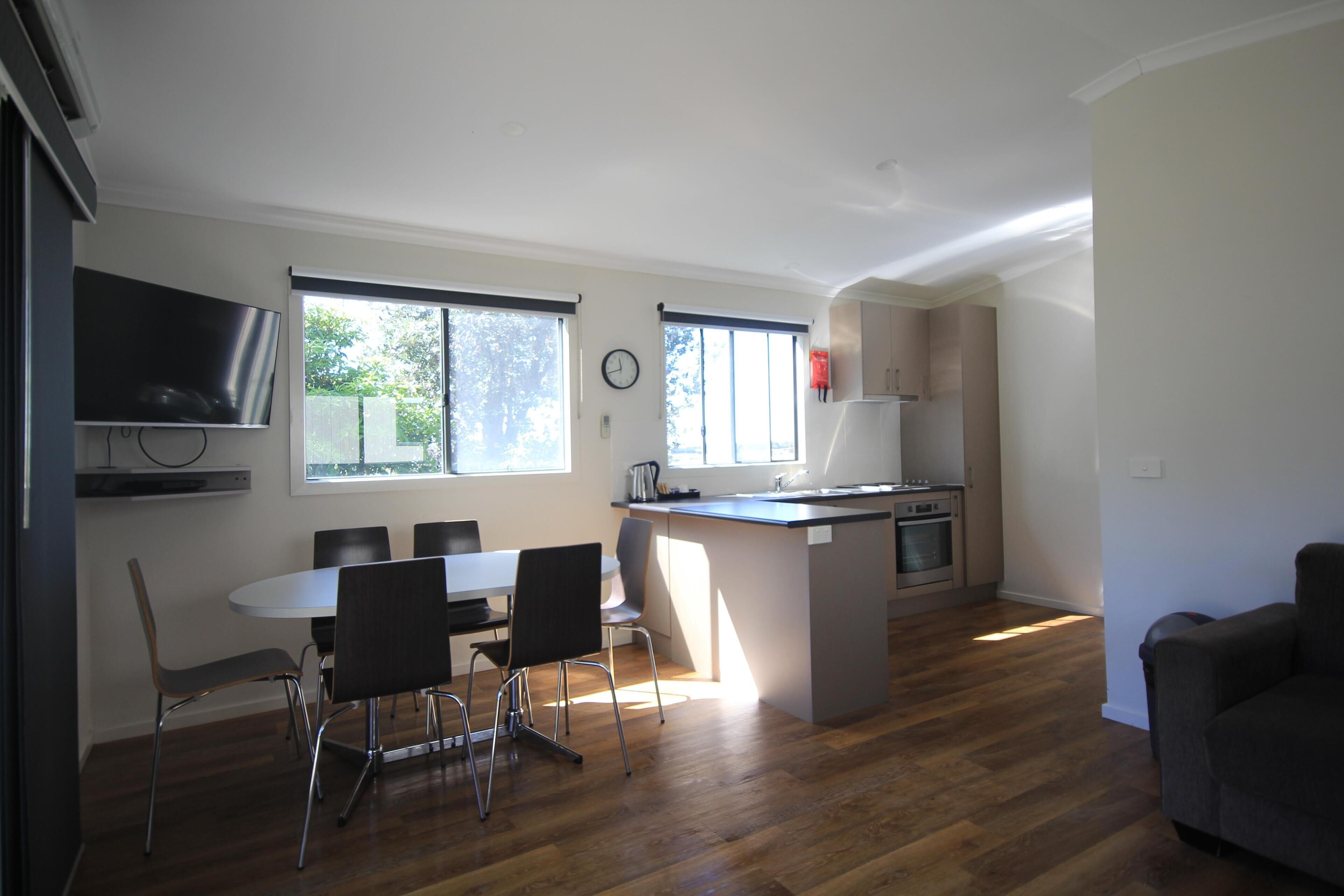 Familiehytte, 2 soverom | Oppholdsområde | LCD-TV