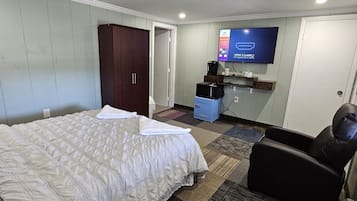 1 bedroom, internet, bed sheets