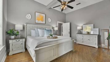 3 habitaciones, tabla de planchar con plancha, wifi y ropa de cama