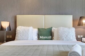Room - Manzil - Cozy 1BR in Paramount w Burj Khalifa View (Dubai)