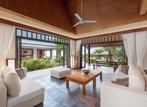 TV, books - Motsamot by Sublime Samui Villas (Bophut, Koh Samui)