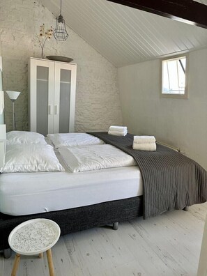 2 bedrooms, WiFi