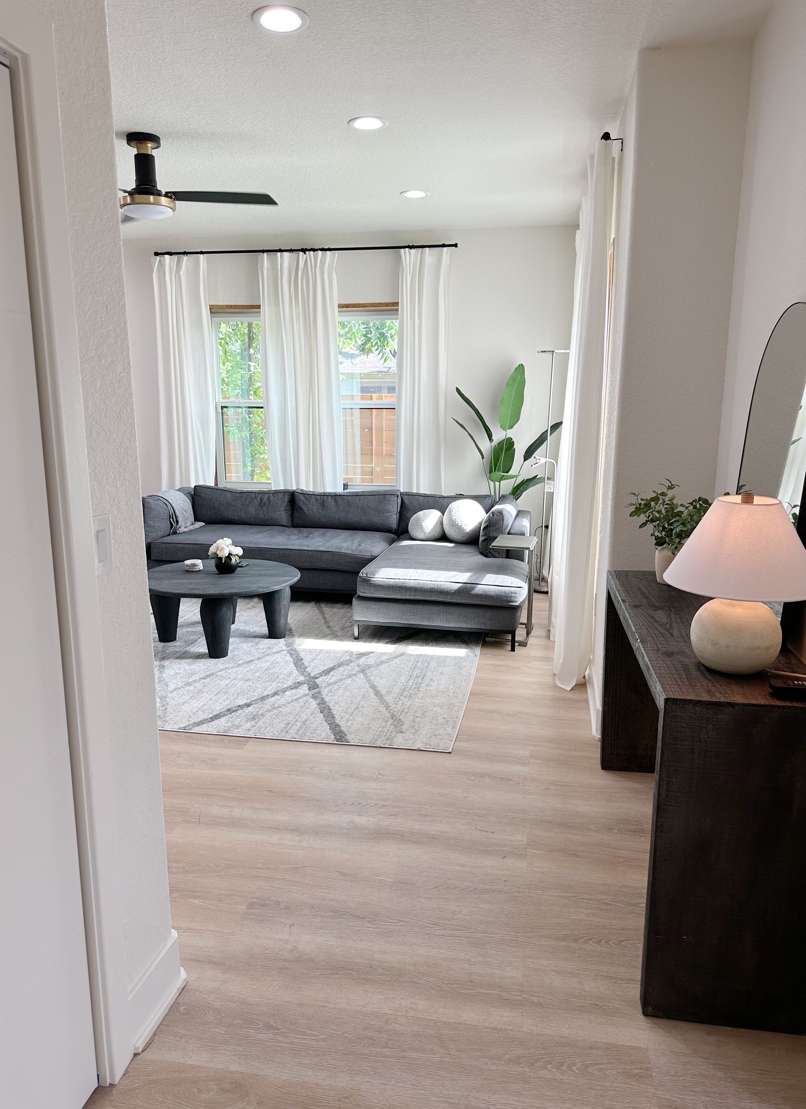 Stylish contemporary home in downtown San Antonio with gated parking. 