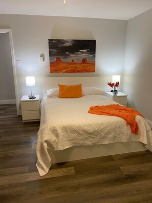 1 habitación, tabla de planchar con plancha, wifi gratis y ropa de cama 