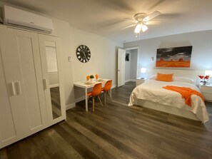 1 habitación, tabla de planchar con plancha, wifi gratis y ropa de cama 