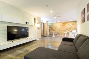 Living area - Suites Garden Franchy Deluxe (Las Palmas)