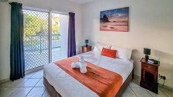 Executive Apartment | 1 bedroom, desk, iron/ironing board, travel crib