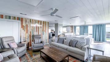 Televisión y oficina