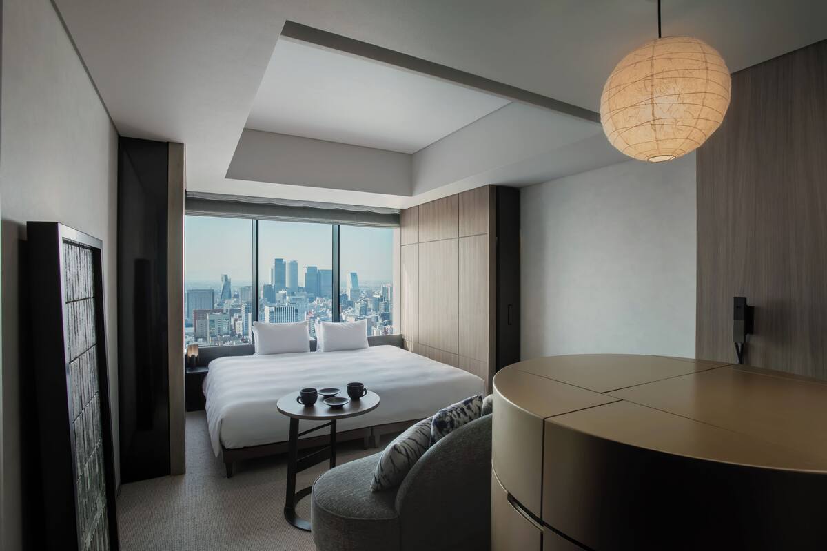 Kamar Superior, Bebas Asap Rokok (King, Present, 29th-31st floor) | Brankas, tirai kedap cahaya, setrika/meja setrika, dan Wi-Fi gratis