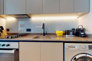 Fridge, microwave, oven, stovetop