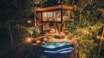 Hideout Element | Esterni